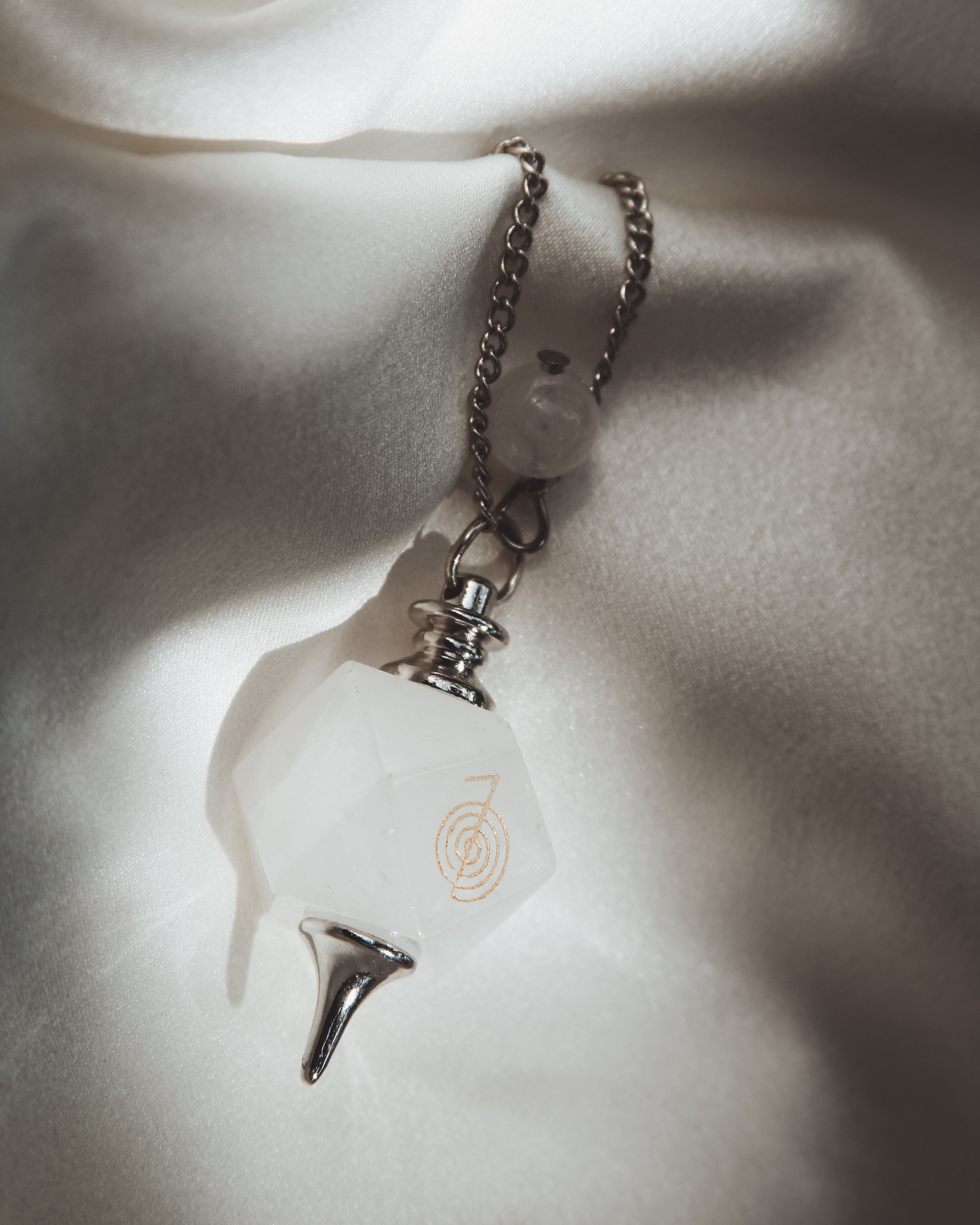 Pendulo Cuarzo Blanco Cho Ku Rei